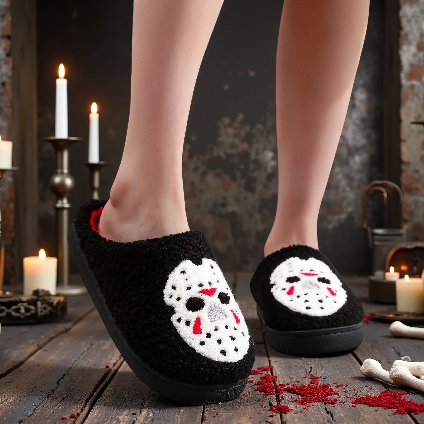 A Pair of Black Halloween Horror Mask Skull Pattern Embroider Plush Home Thick-Soled Comfortable Fur Slippers ..